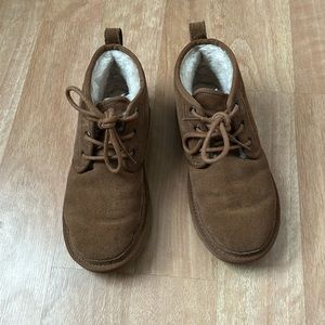 Woman’s neumel chestnut uggs